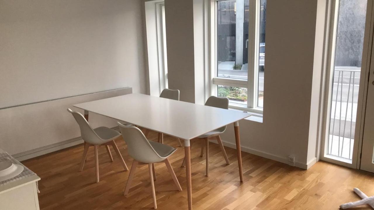 Big Room In Shared Apartment With King Size Bed Copenhagen Exterior photo